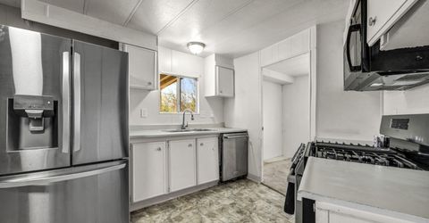150 W 4th Avenue, Sun Valley, NV 89433 Photo