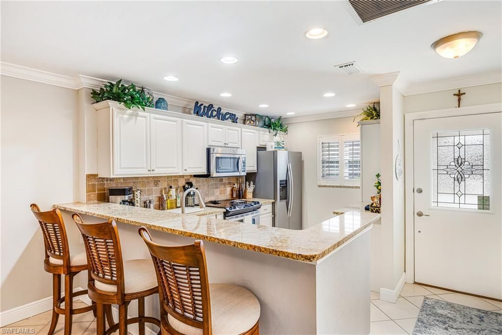 6834 Bogey Dr, Fort Myers, FL 33919 Photo