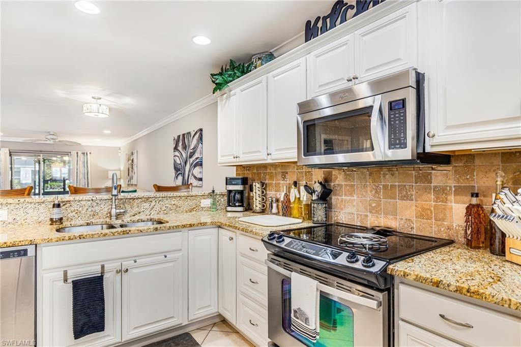 6834 Bogey Dr, Fort Myers, FL 33919 Photo