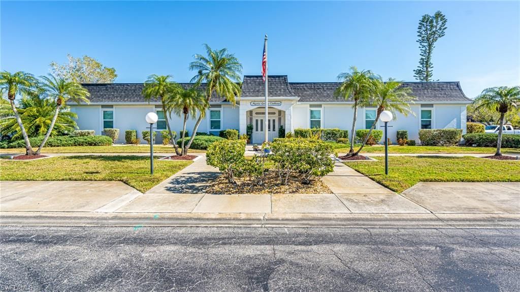 6834 Bogey Dr, Fort Myers, FL 33919 Photo