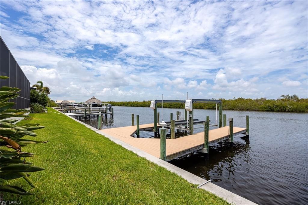 1128 NW 43rd Ave, Cape Coral, FL 33993 Photo
