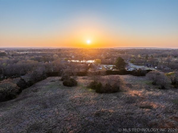 1 S Mission Road , Okmulgee, OK 74447