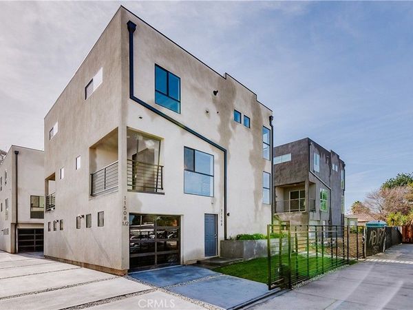 11508 Emelita Street, Unit 11510, North Hollywood, CA 91601