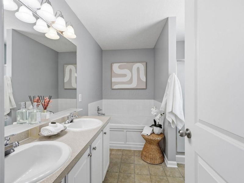 3672 Rubythroat Drive, Unit 3, Columbus, OH 43230 Photo 20