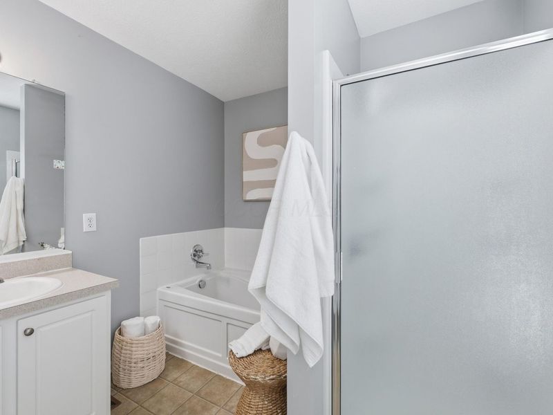 3672 Rubythroat Drive, Unit 3, Columbus, OH 43230 Photo 26