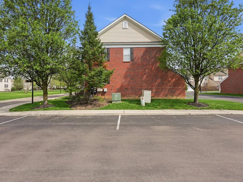 3672 Rubythroat Drive, Unit 3, Columbus, OH 43230 Photo 5