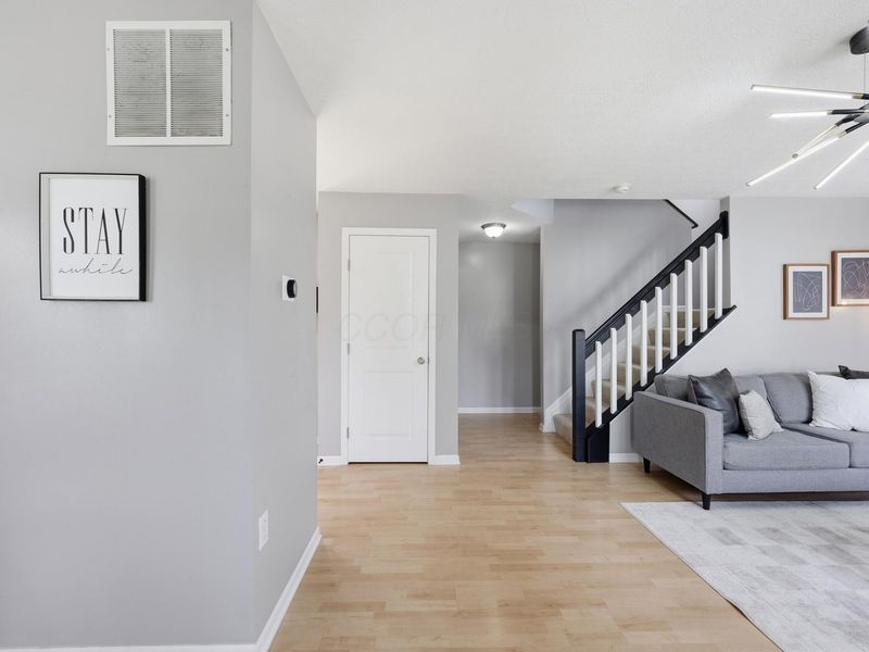 3672 Rubythroat Drive, Unit 3, Columbus, OH 43230 Photo 8