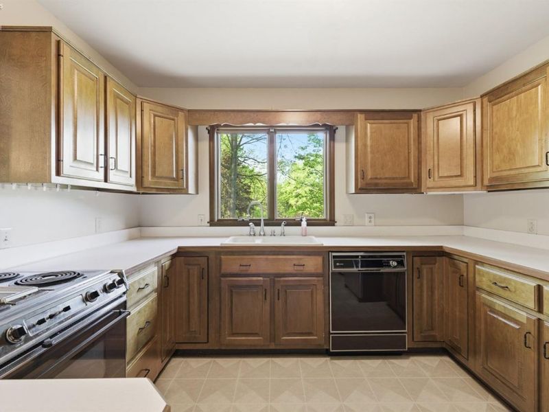 54 Harris Avenue, Norwalk, OH 44857 Photo 8