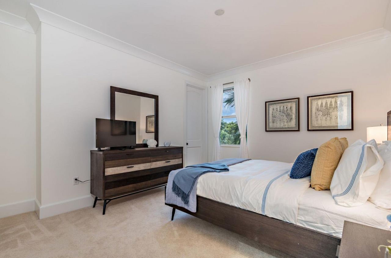 141 Gregory Place, West Palm Beach, FL 33405 Photo