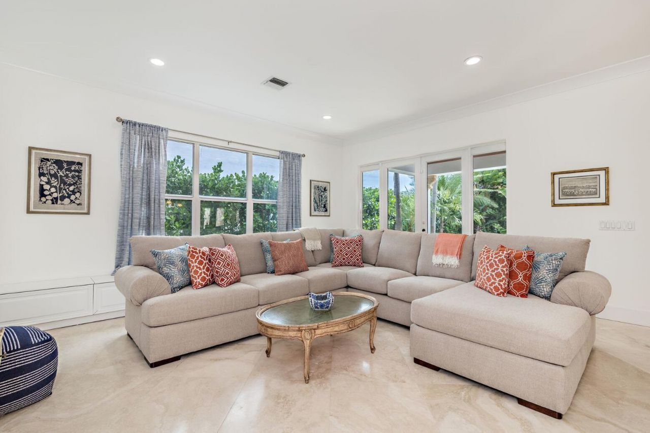 141 Gregory Place, West Palm Beach, FL 33405 Photo