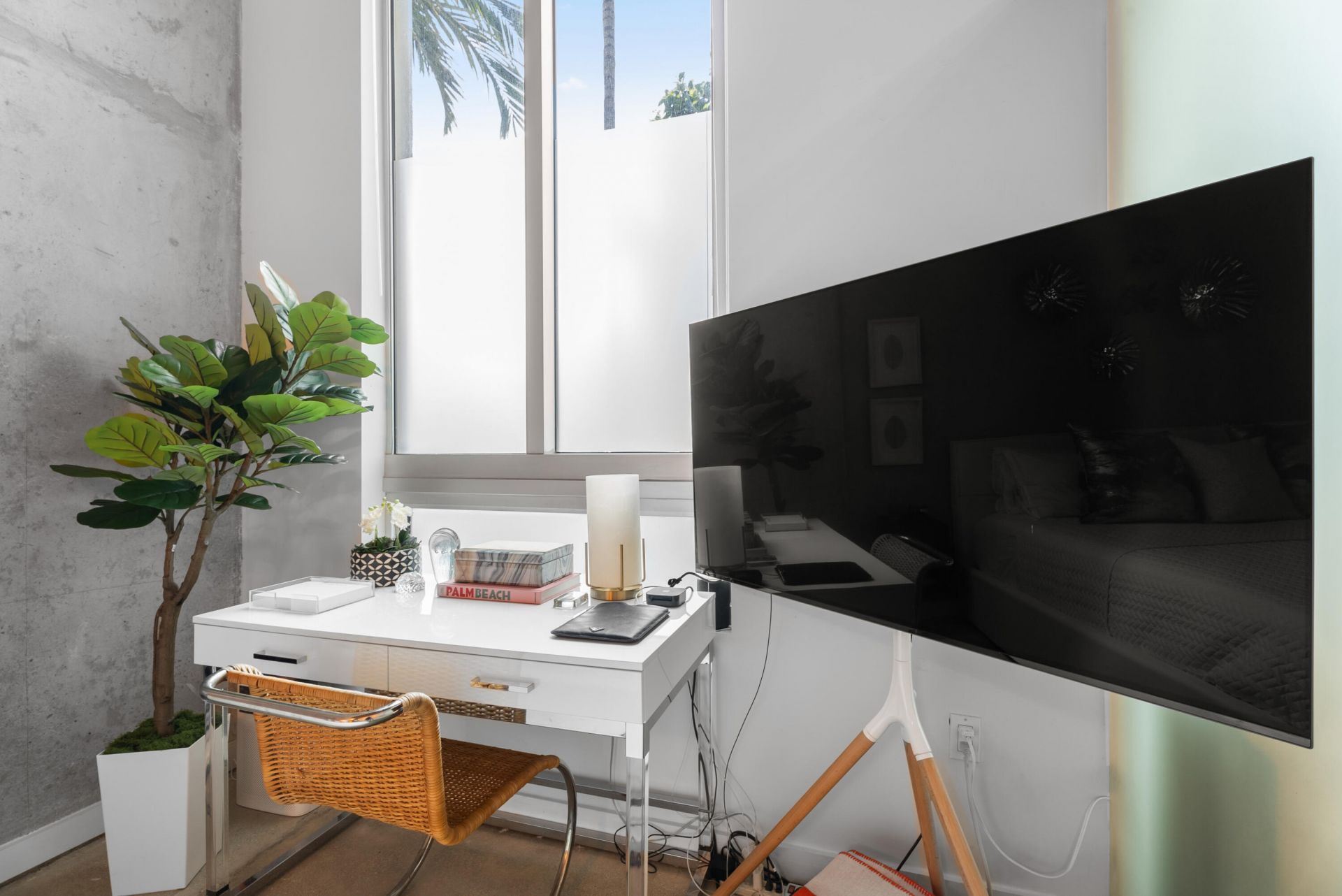 300 S Australian Avenue, Unit 103, West Palm Beach, FL 33401 Photo