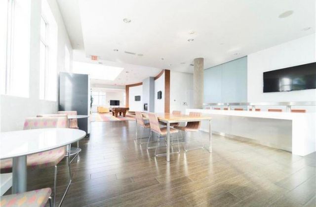 300 S Australian Avenue, Unit 103, West Palm Beach, FL 33401 Photo