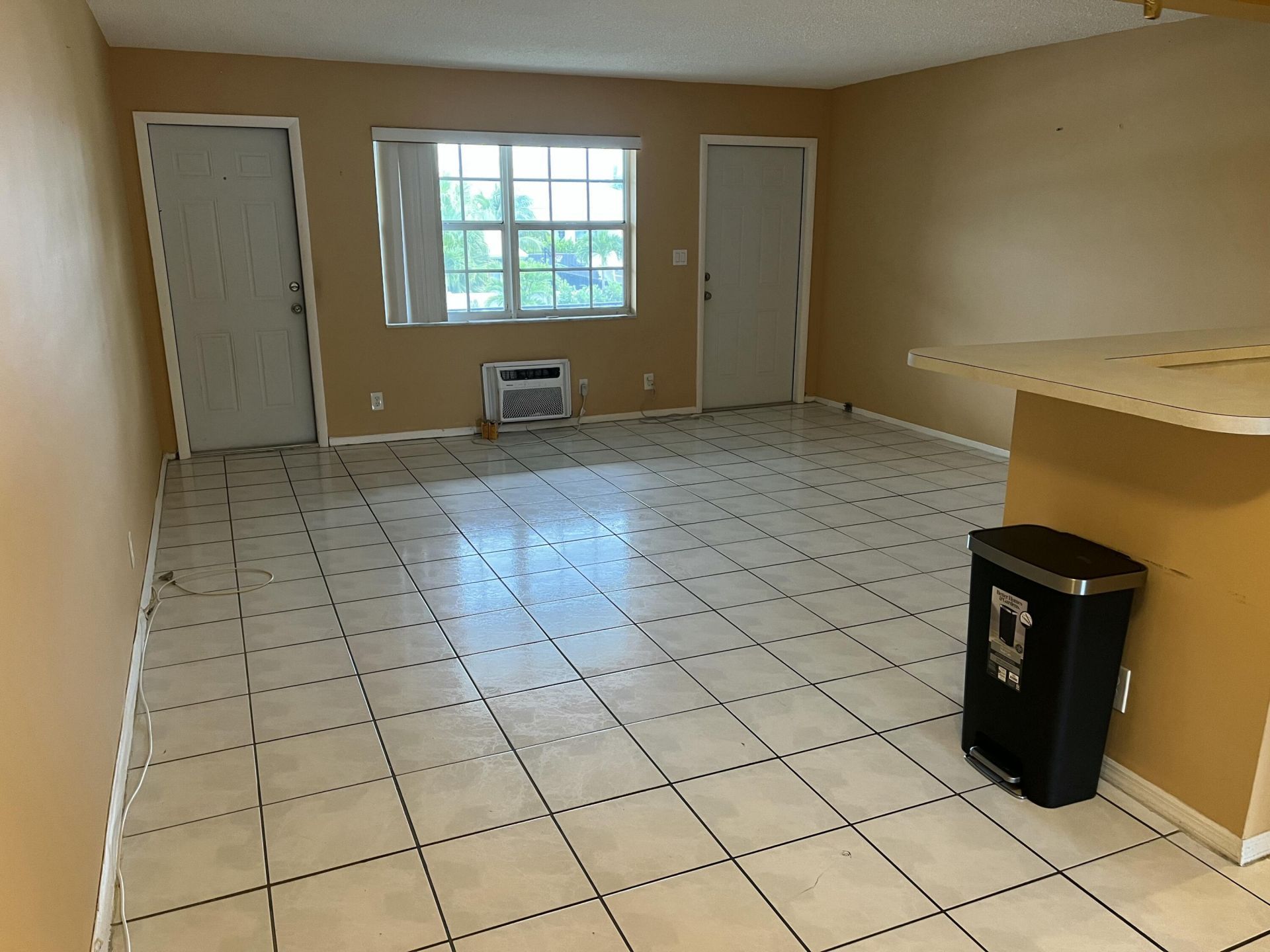 2701 Middle River Drive, Unit 19, Fort Lauderdale, FL 33306 Photo