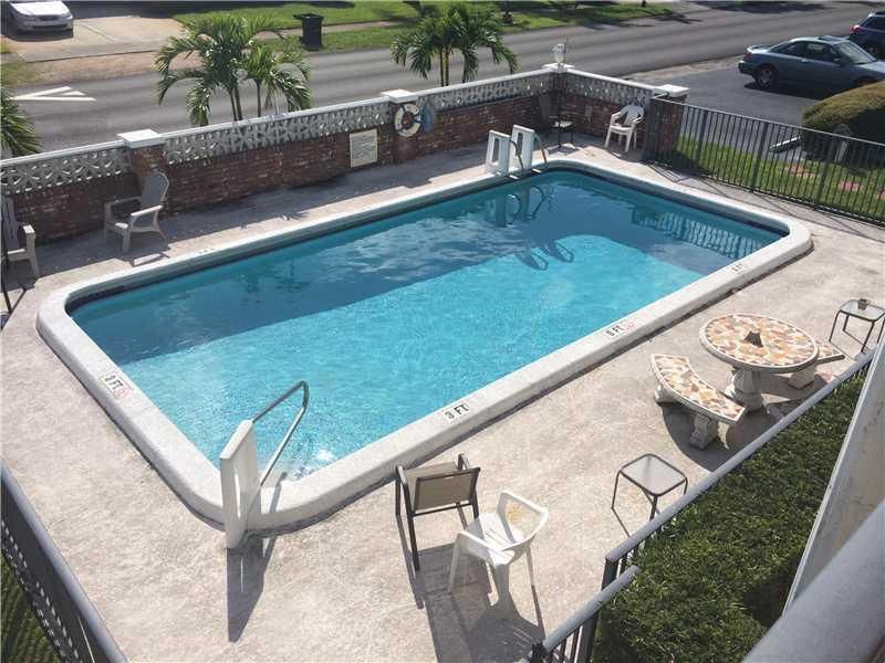 2701 Middle River Drive, Unit 19, Fort Lauderdale, FL 33306 Photo