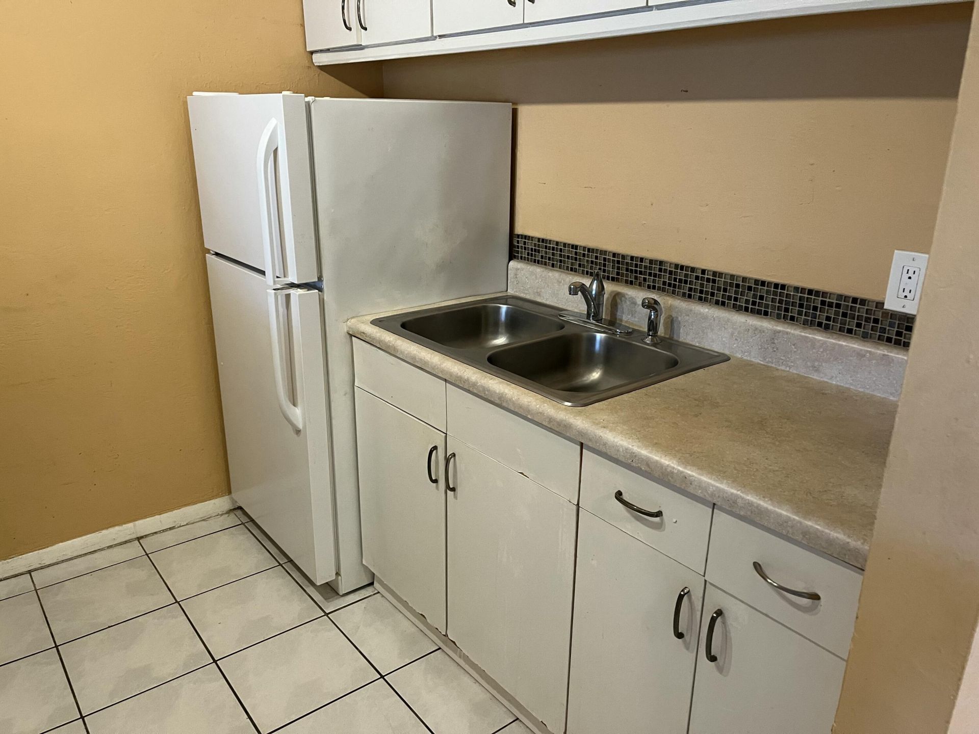 2701 Middle River Drive, Unit 19, Fort Lauderdale, FL 33306 Photo