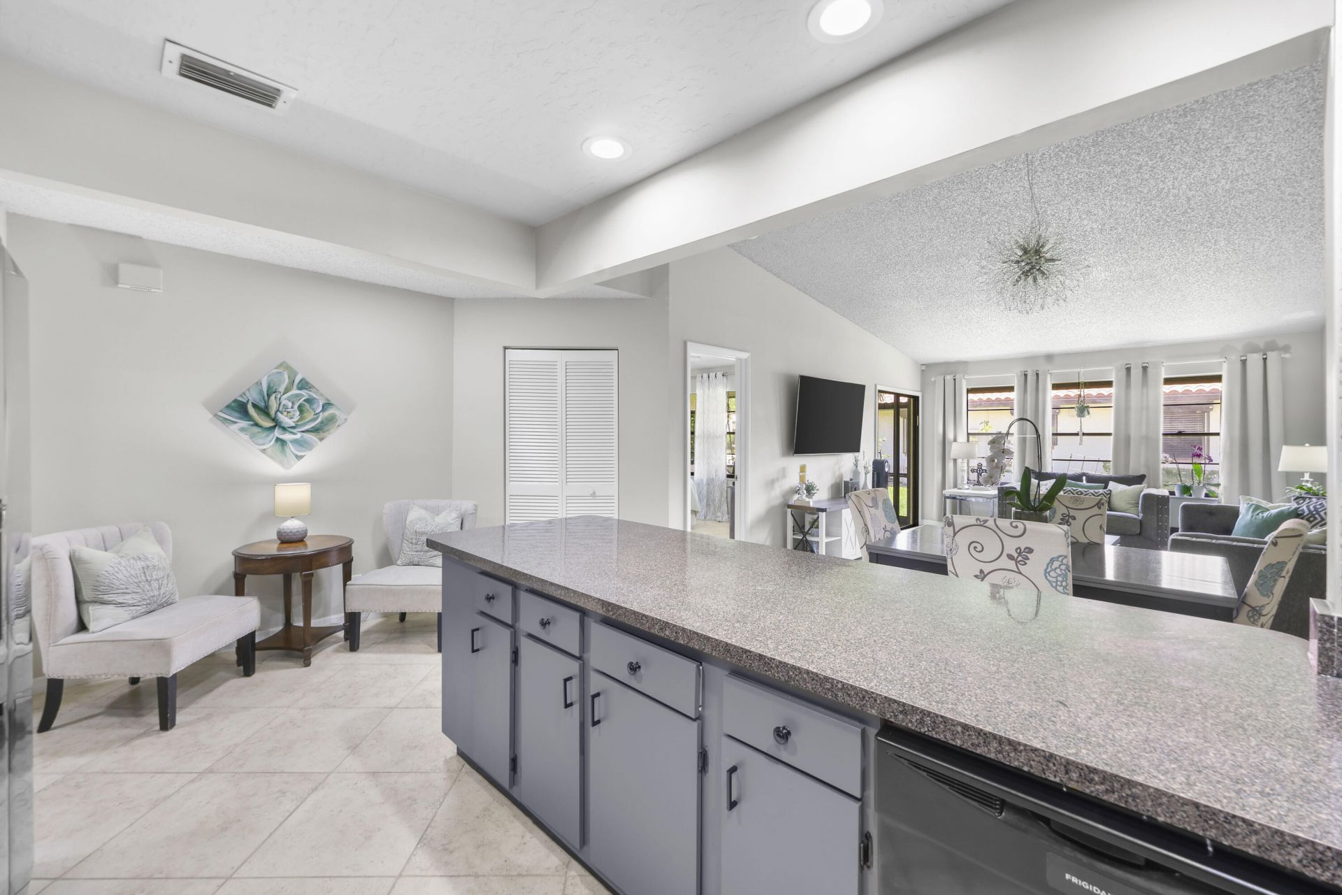 39 Bethesda Park Circle, Unit L39, Boynton Beach, FL 33435 Photo