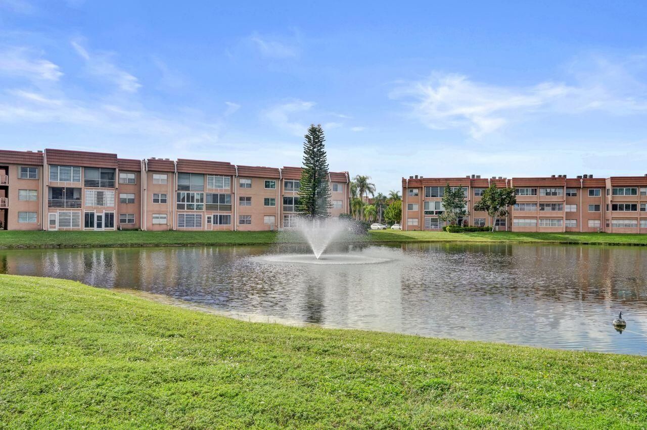 9460 Sunrise Lakes Boulevard, Unit 106, Sunrise, FL 33322 Photo