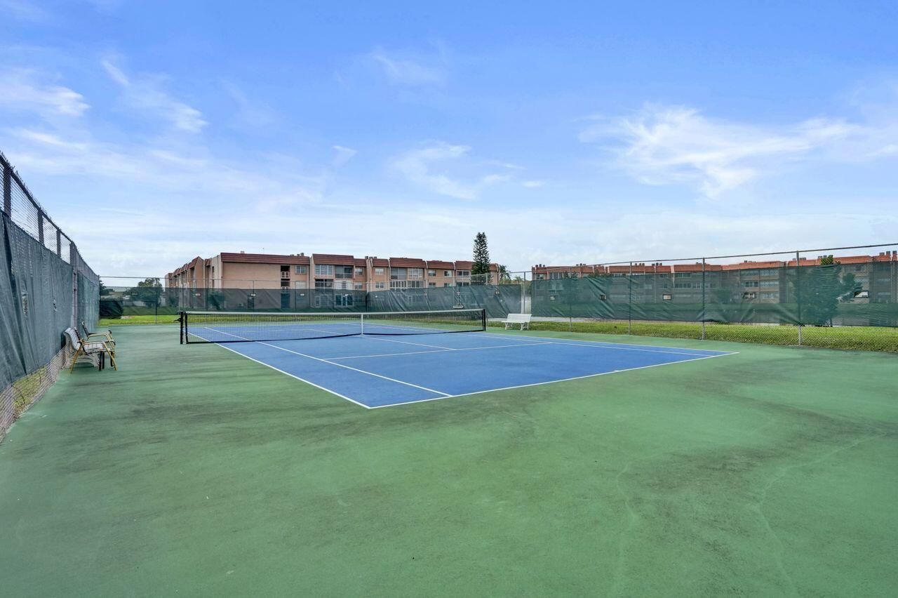 9460 Sunrise Lakes Boulevard, Unit 106, Sunrise, FL 33322 Photo