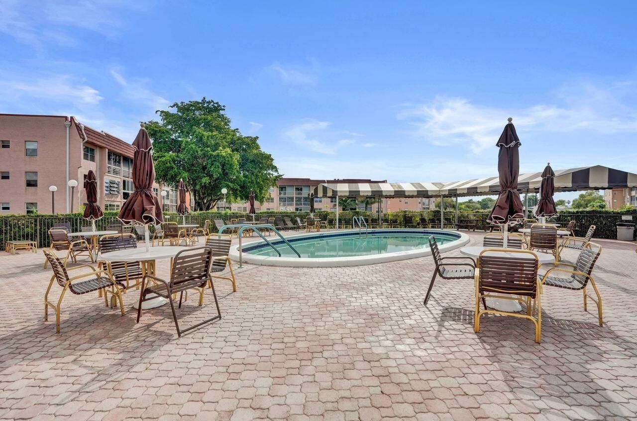 9460 Sunrise Lakes Boulevard, Unit 106, Sunrise, FL 33322 Photo