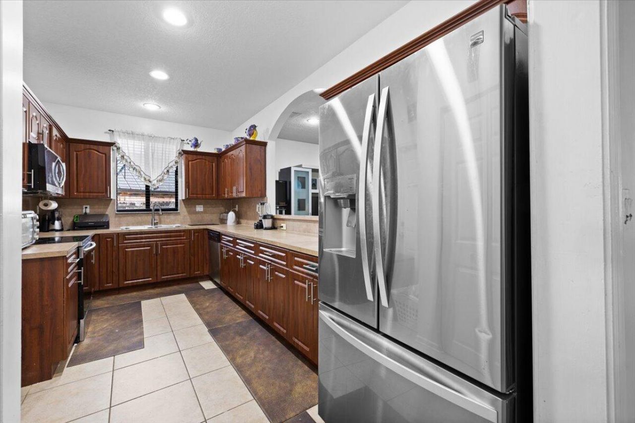 20300 SW 129th Place, Miami, FL 33177 Photo