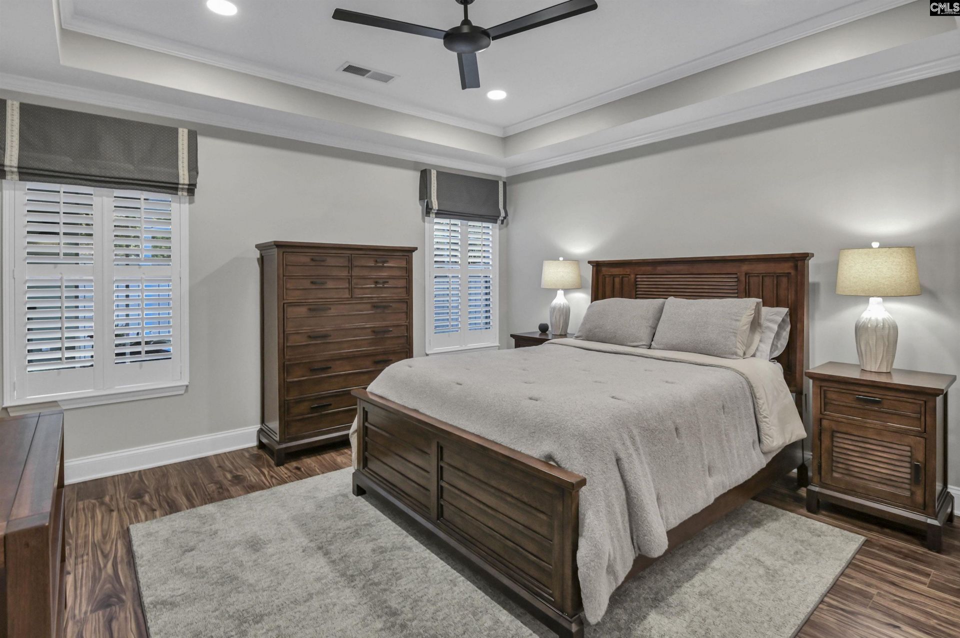 216 Chesterton Drive  Photo 11