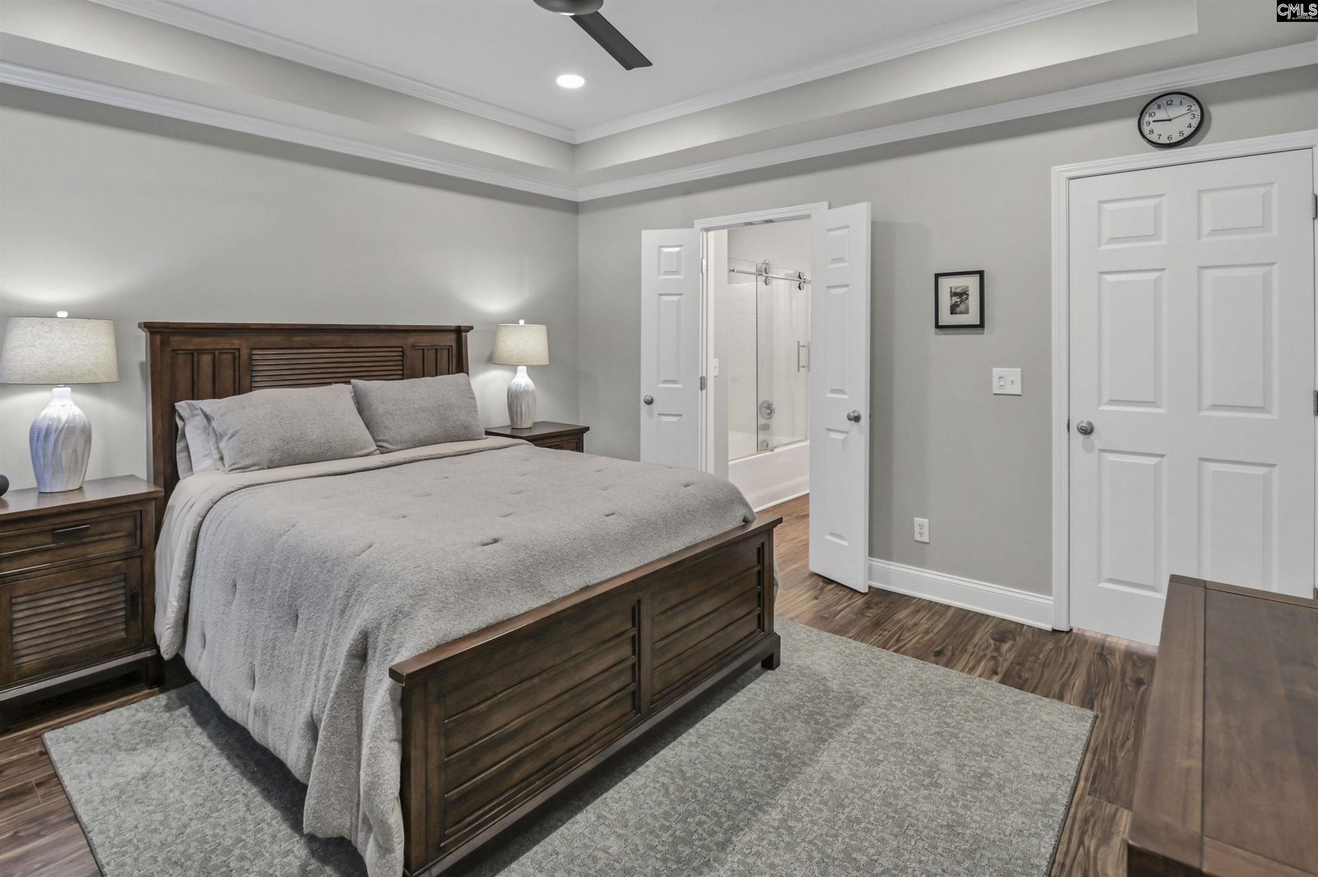 216 Chesterton Drive  Photo 12