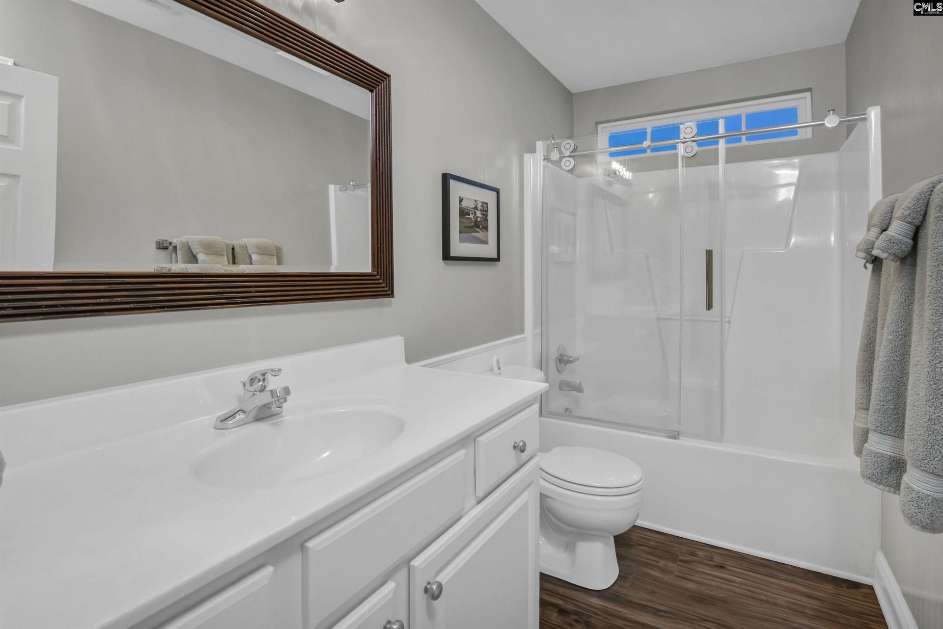 216 Chesterton Drive  Photo 18