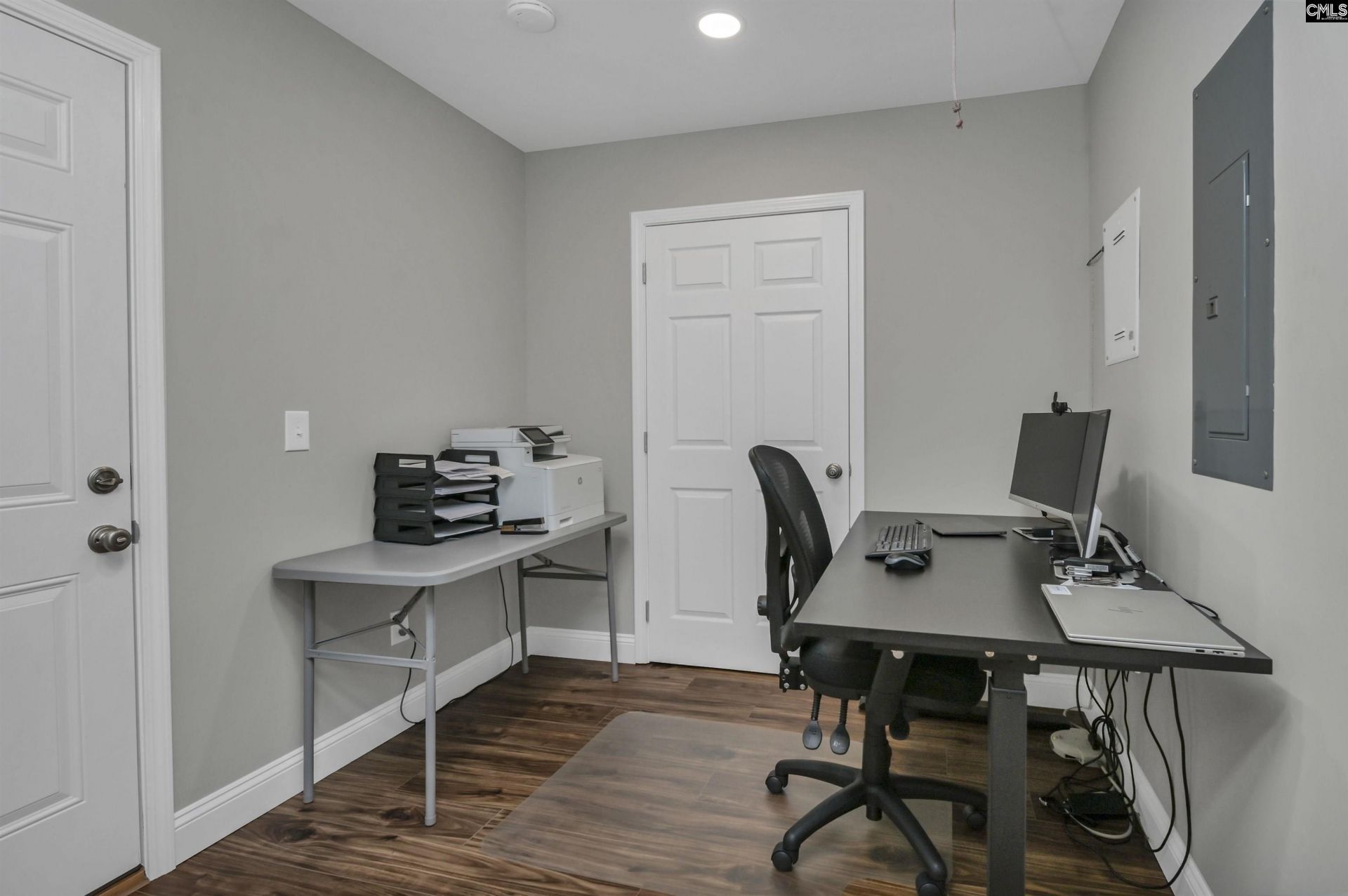 216 Chesterton Drive  Photo 20