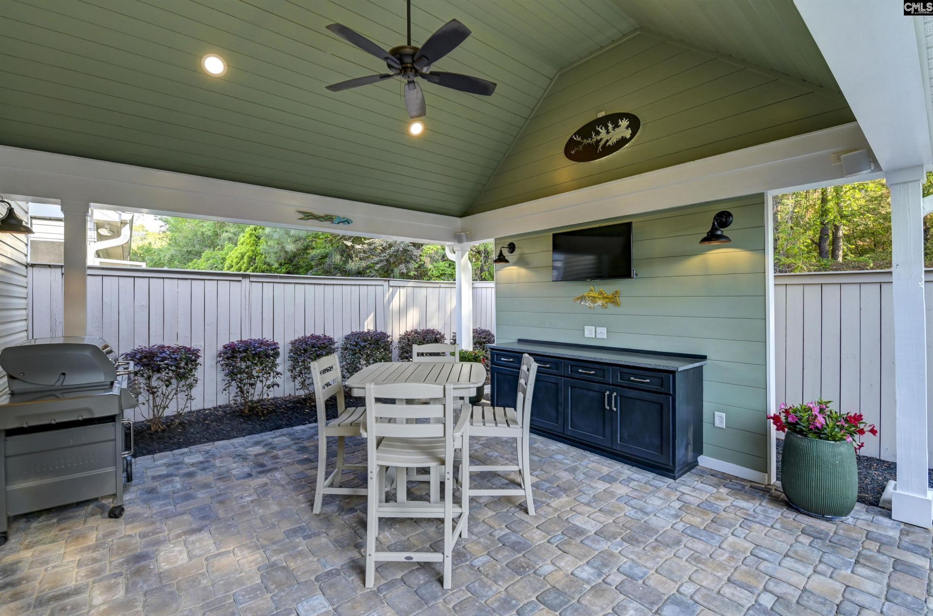 216 Chesterton Drive  Photo 22