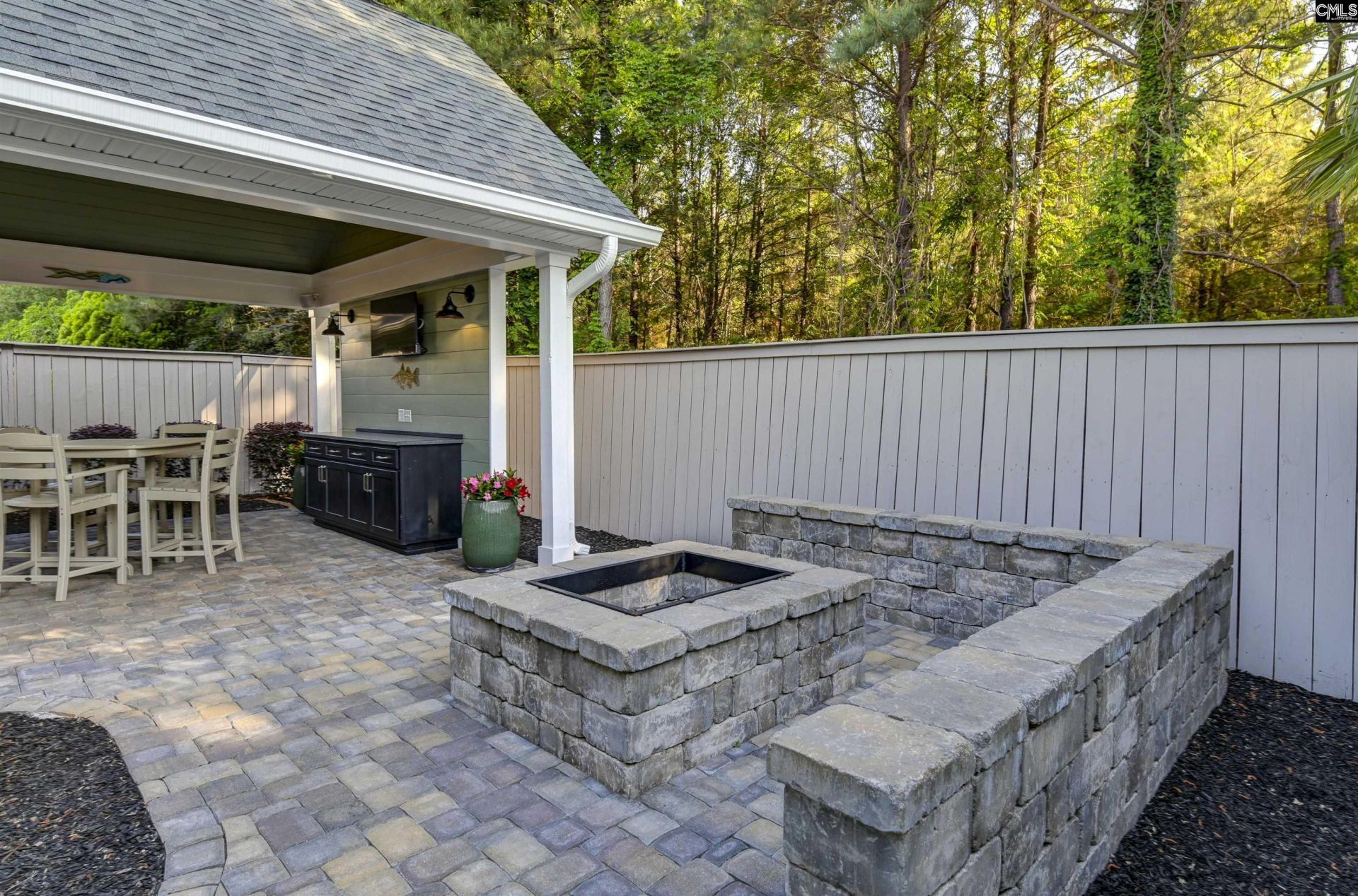 216 Chesterton Drive  Photo 24