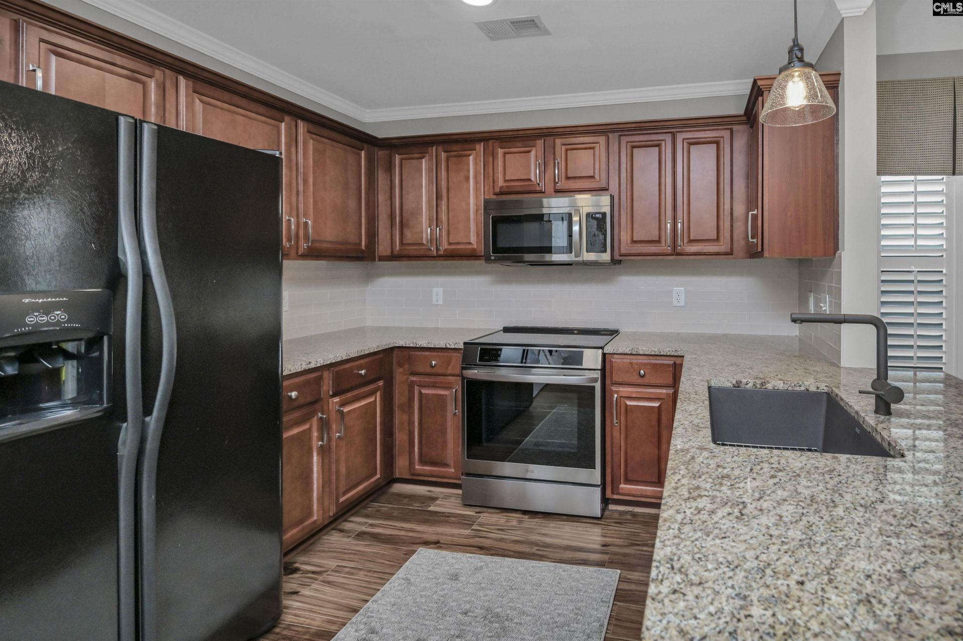 216 Chesterton Drive  Photo 7