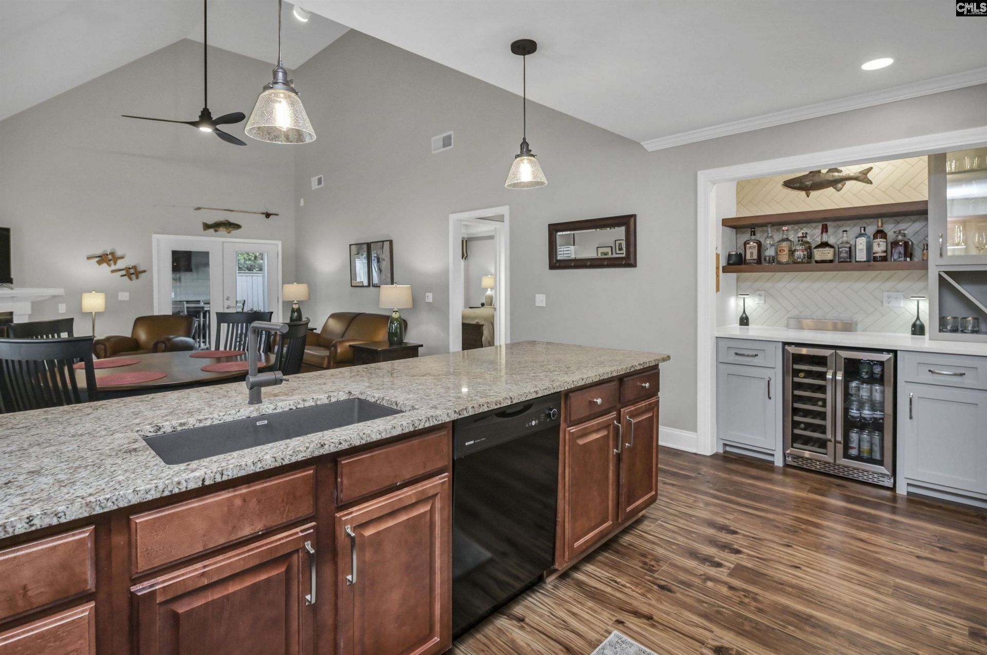 216 Chesterton Drive  Photo 8