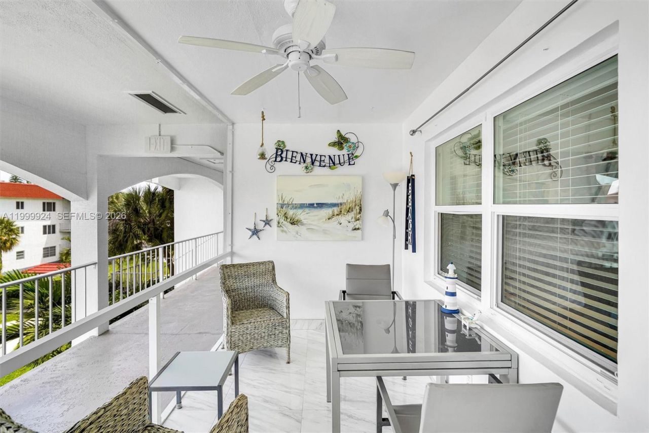 580 Egret Dr, Unit 303, Hallandale Beach, FL 33009 Photo
