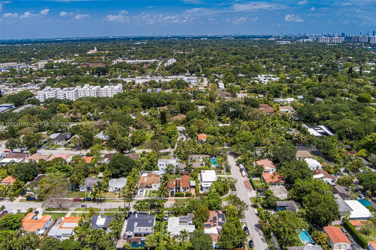 820 NE 82nd Ter, Miami, FL 33138 Photo