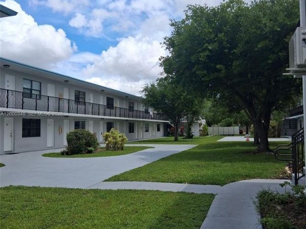 4444 SW 67th Ave, Unit 6, Miami, FL 33155