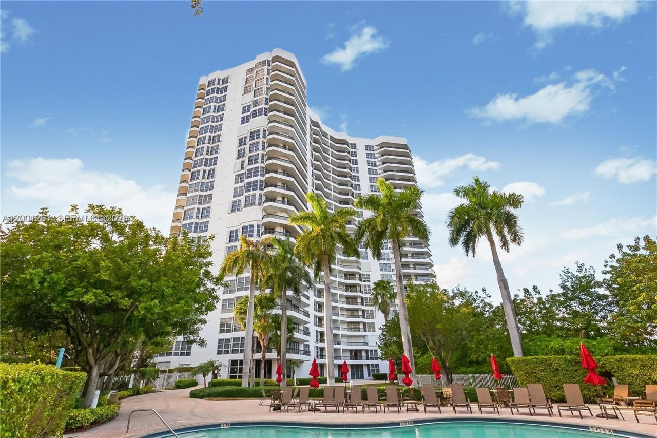 3400 NE 192nd St, Unit 303, Aventura, FL 33180 Photo