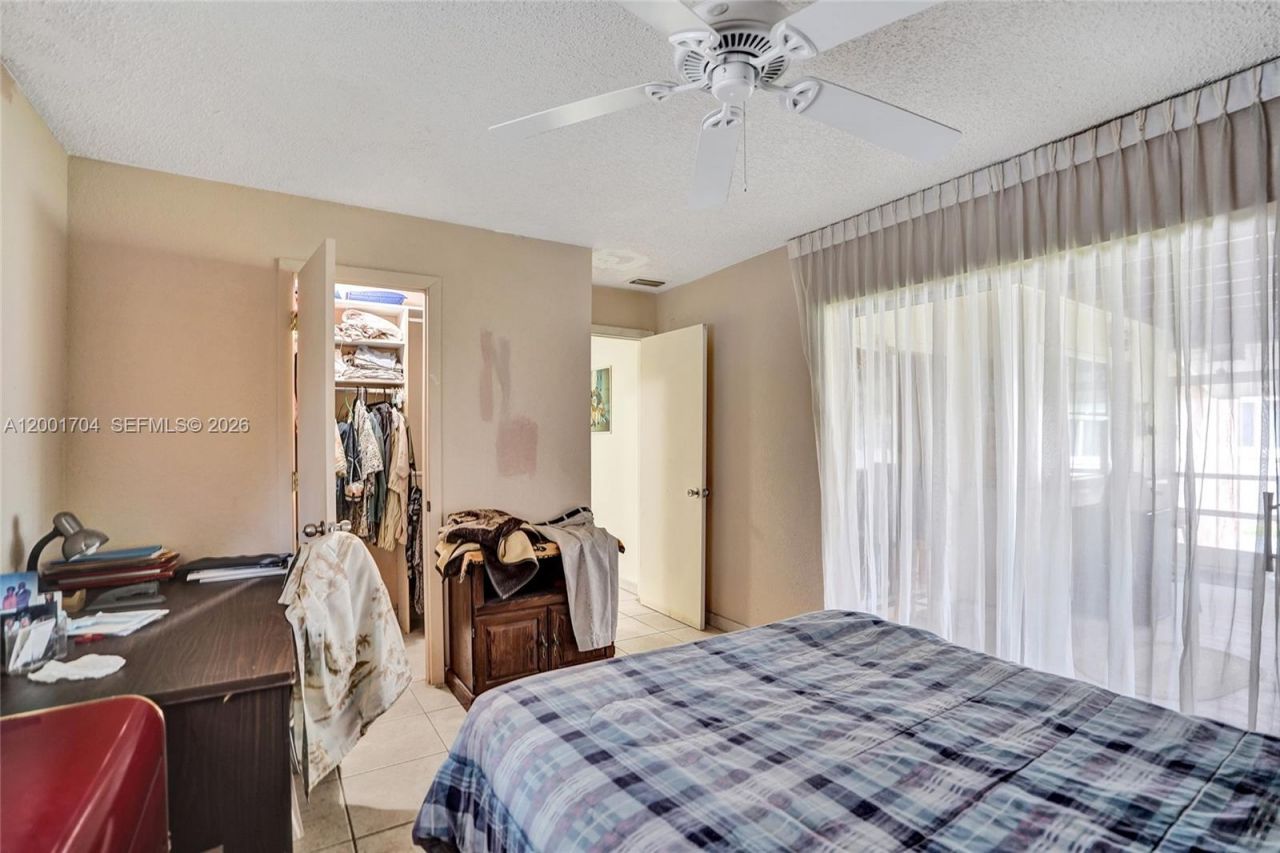 5712 NW 66th Ave, Tamarac, FL 33321 Photo