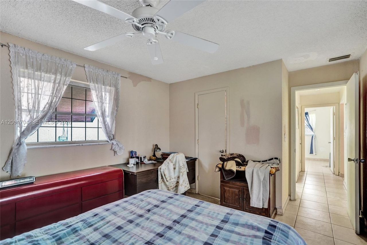 5712 NW 66th Ave, Tamarac, FL 33321 Photo