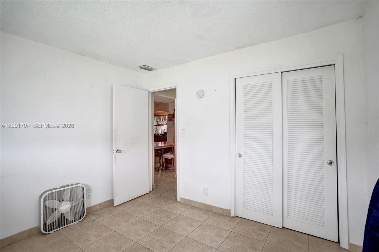 5712 NW 66th Ave, Tamarac, FL 33321 Photo