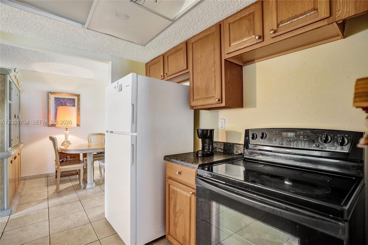 5712 NW 66th Ave, Tamarac, FL 33321 Photo