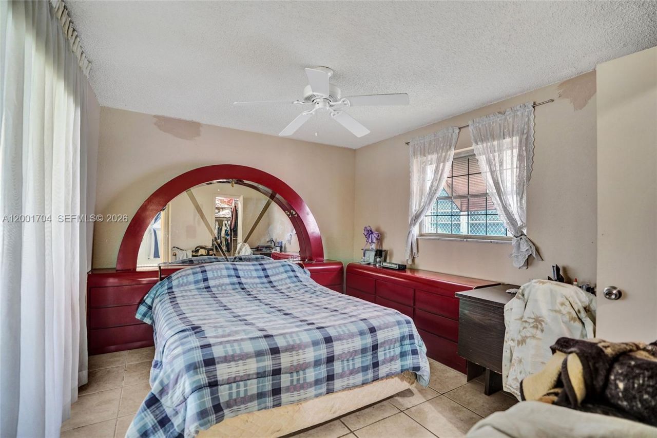 5712 NW 66th Ave, Tamarac, FL 33321 Photo