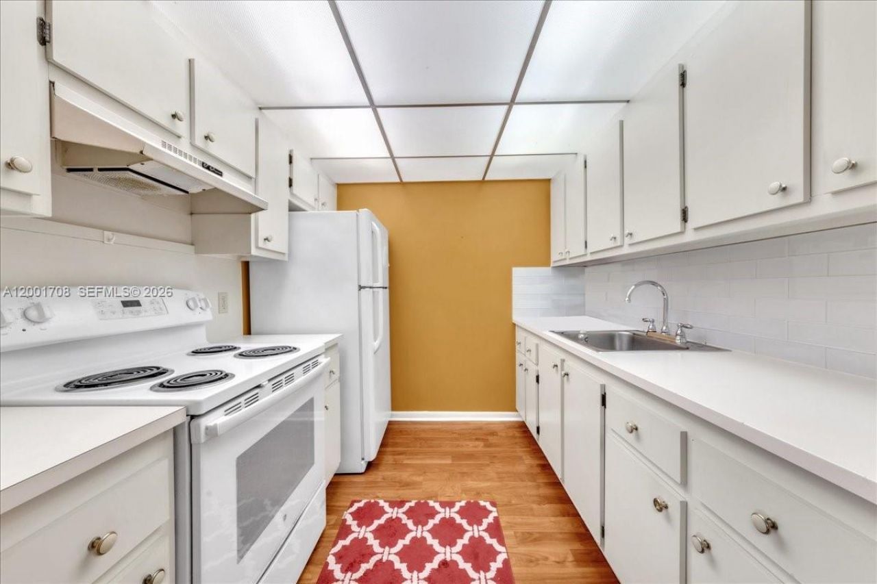 13500 SW 1st St, Unit 307U, Pembroke Pines, FL 33027 Photo