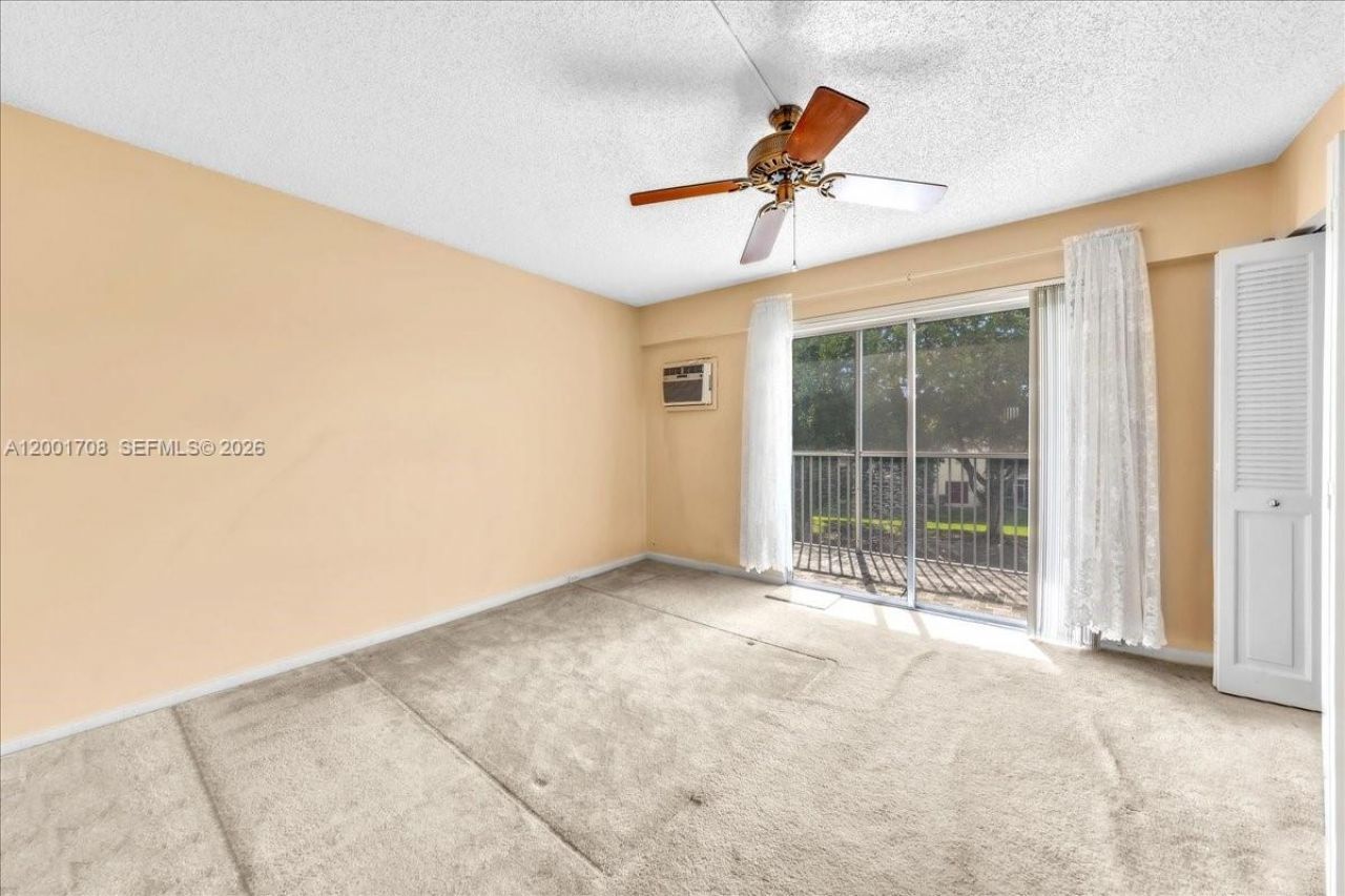 13500 SW 1st St, Unit 307U, Pembroke Pines, FL 33027 Photo