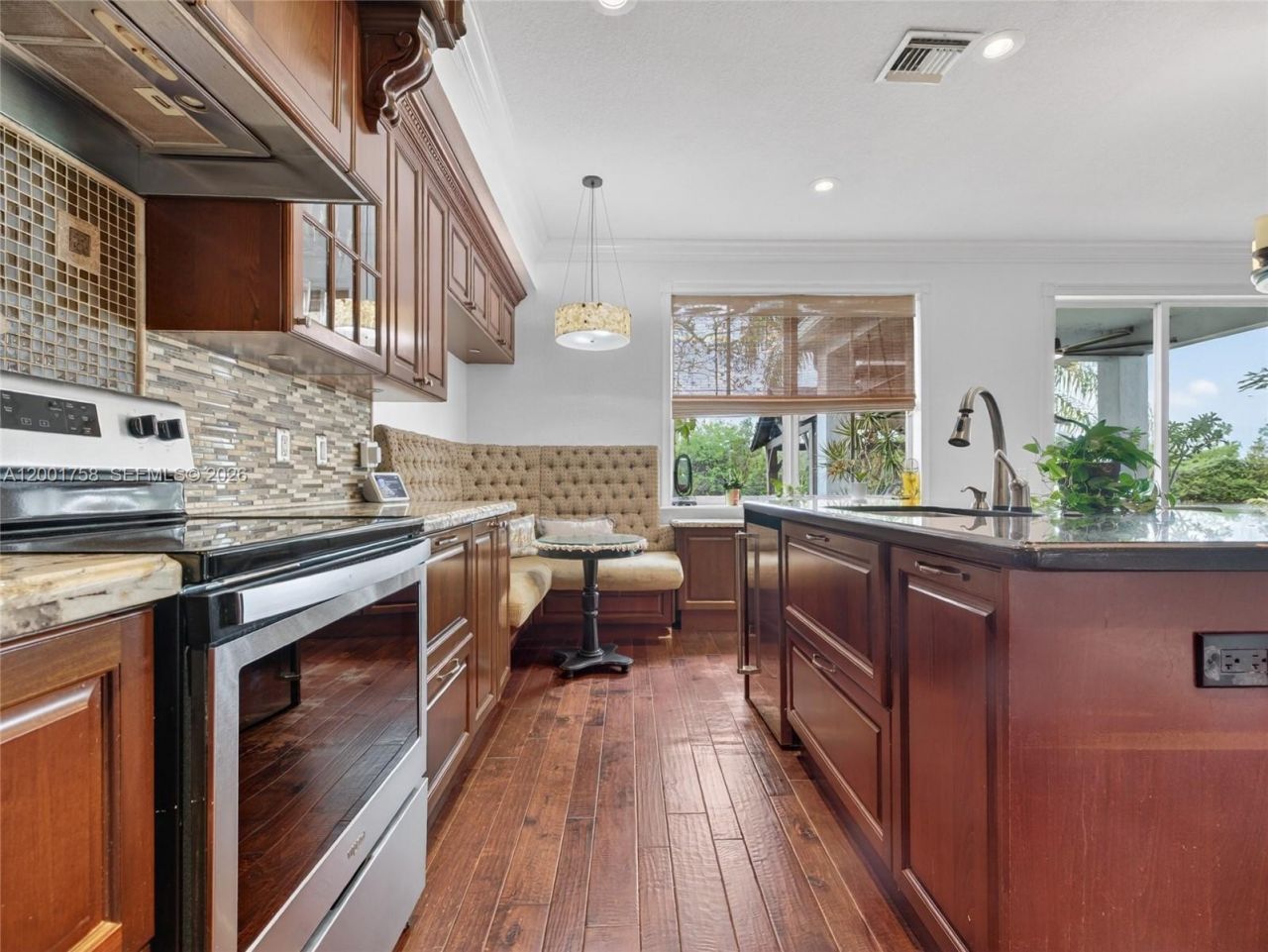 567 Live Oak Ln, Weston, FL 33327 Photo