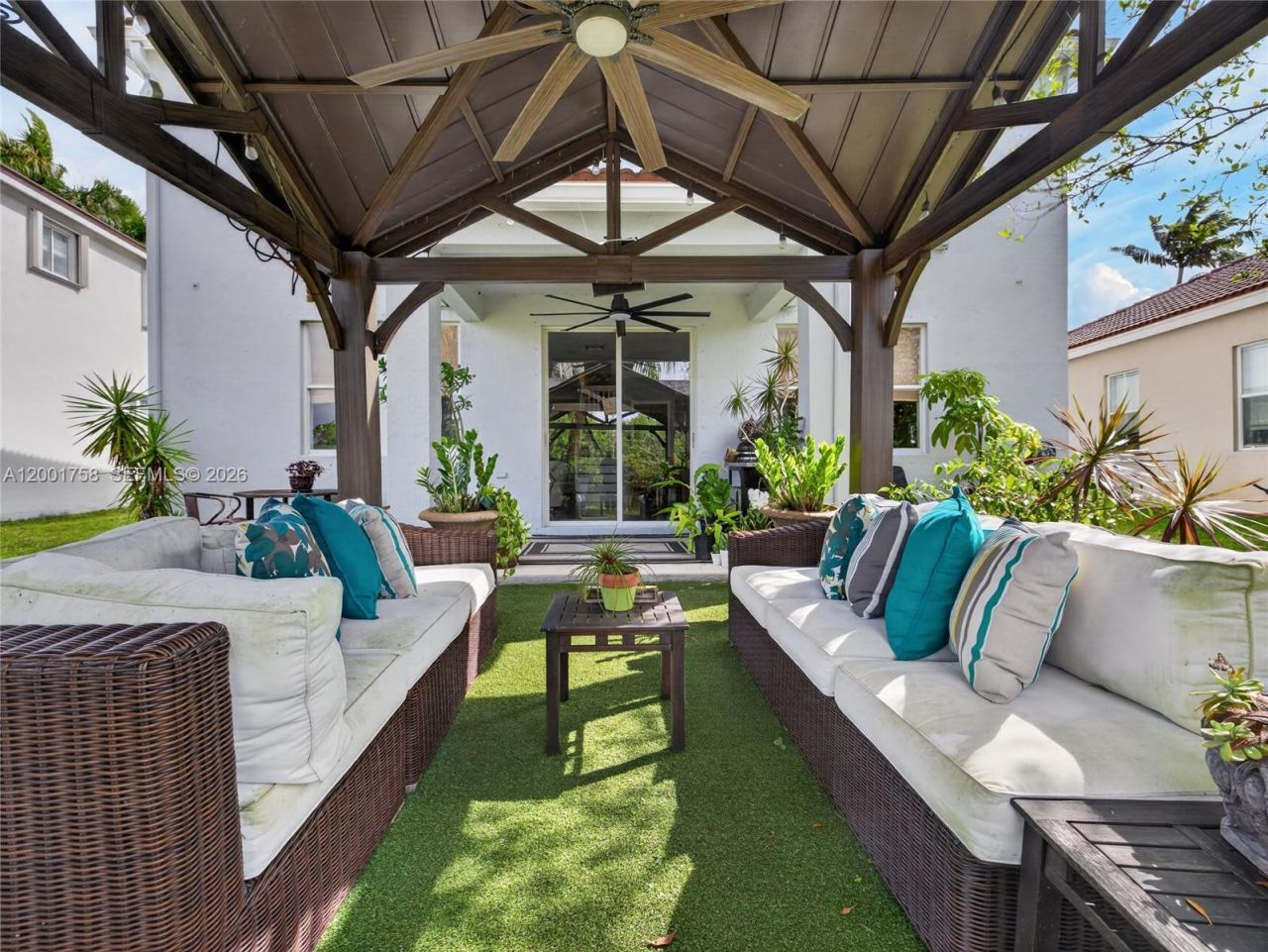 567 Live Oak Ln, Weston, FL 33327 Photo