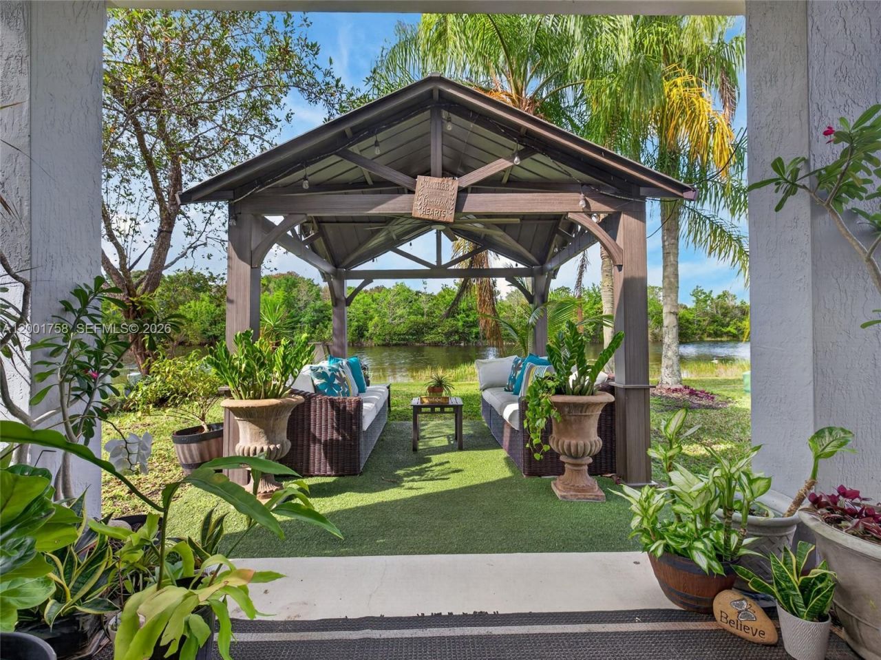 567 Live Oak Ln, Weston, FL 33327 Photo