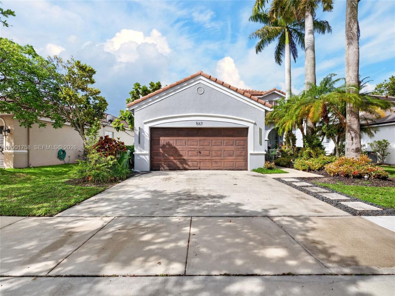 567 Live Oak Ln, Weston, FL 33327 Photo
