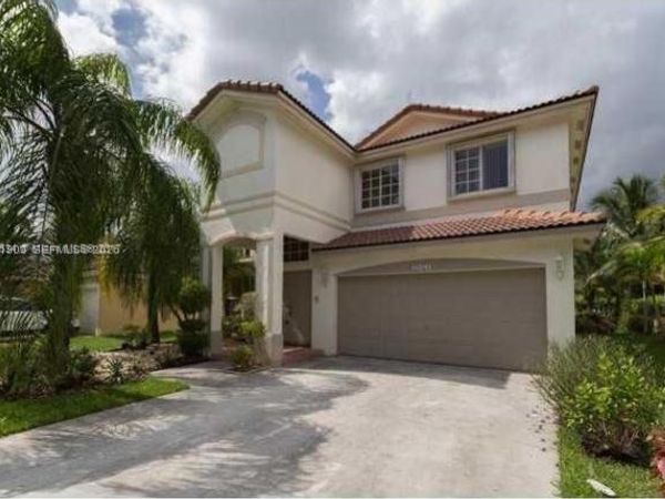 20471 SW 1ST ST , Pembroke Pines, FL 33029