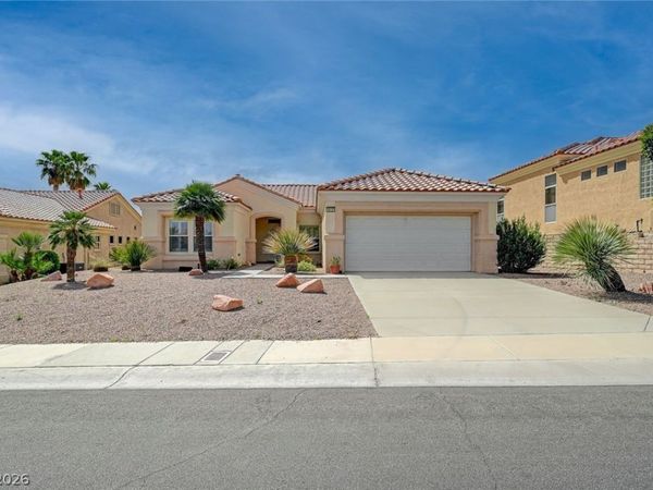 10121 Villa Ridge Drive, Las Vegas, NV 89134