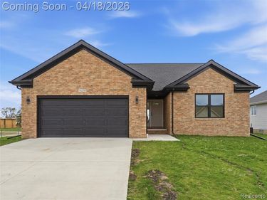 16250 Guest Court, Roseville, MI 48066